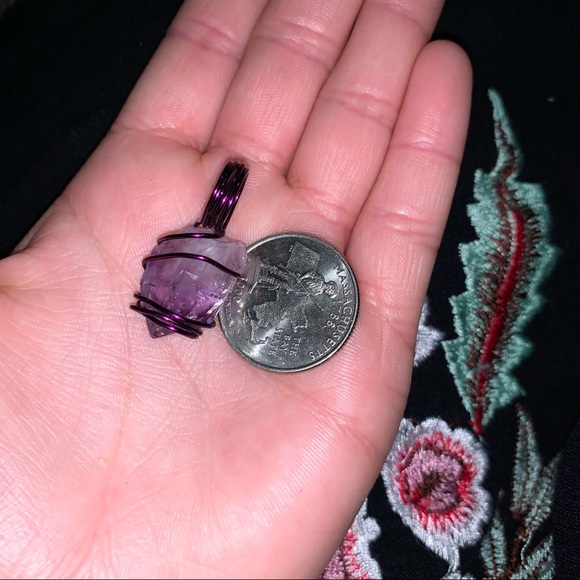 Pendant - Picture 4 of 4